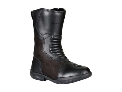 Women’s Footwear